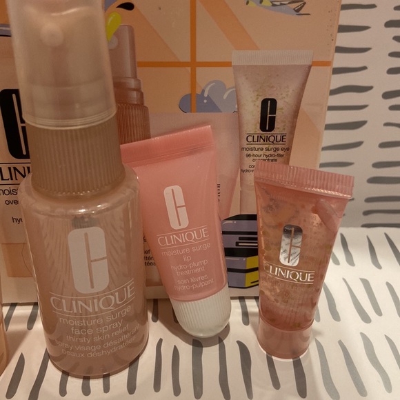 NIB Clinique Ready, Jet, Go! Travel Set - Picture 3 of 4